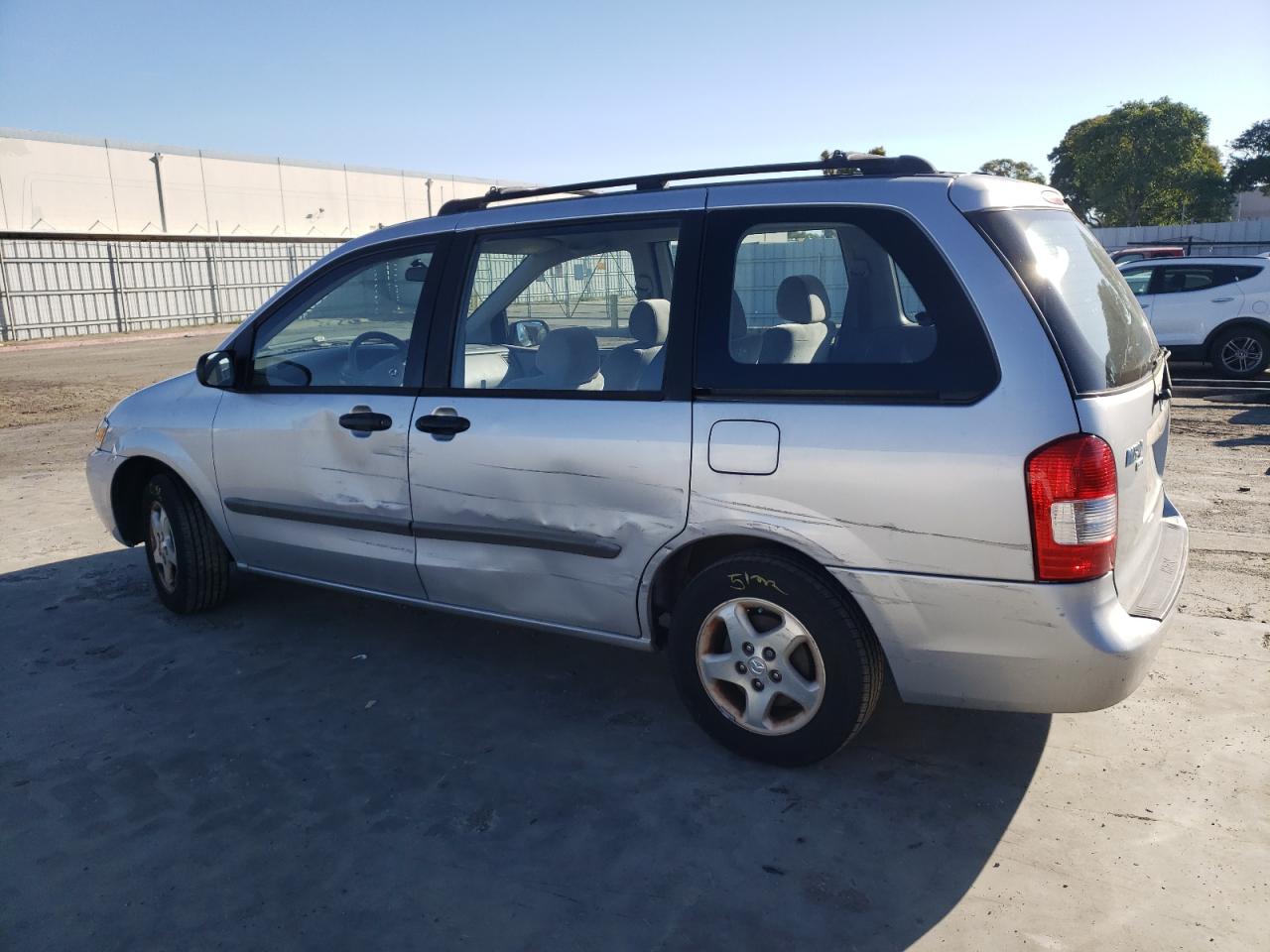 JM3LW28GX10202362 2001 Mazda Mpv Wagon