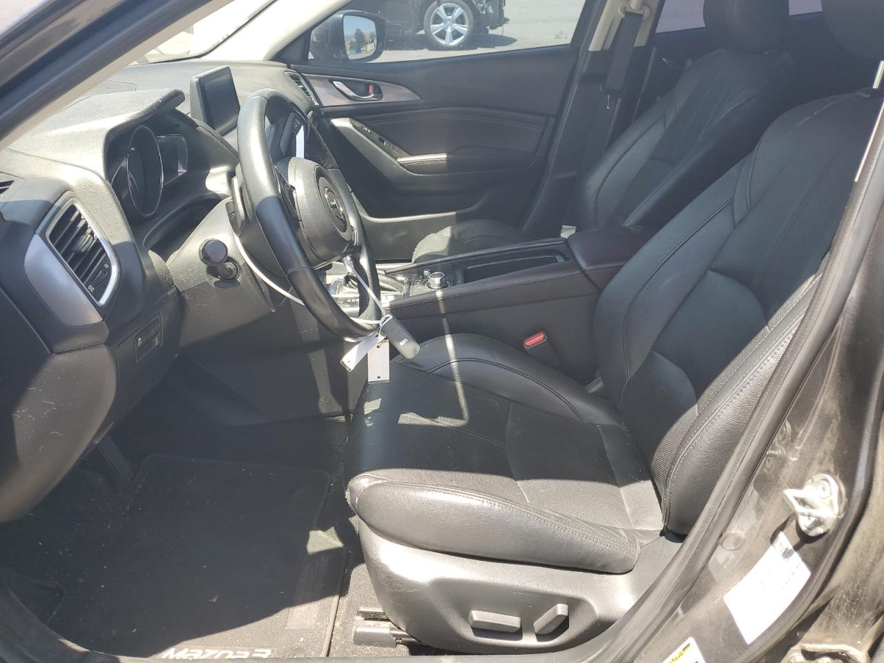 3MZBN1M37HM152643 2017 Mazda 3 Grand Touring