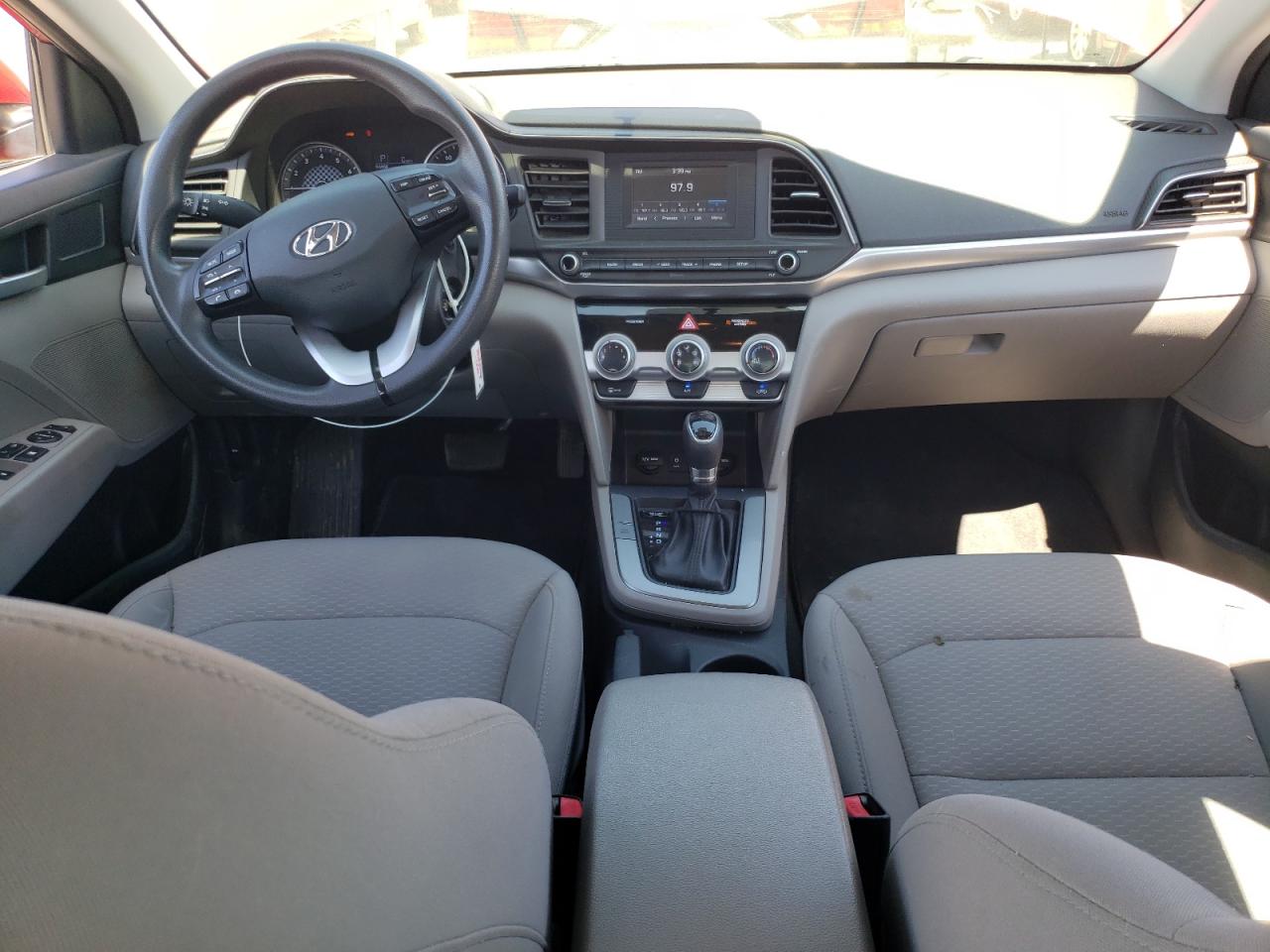 5NPD74LF3KH4478 2019 Hyundai Elantra Se