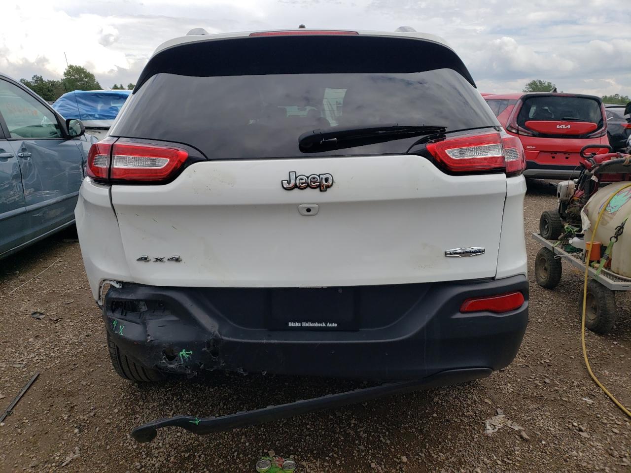 1C4PJMLB6JD607207 2018 Jeep Cherokee Latitude Plus
