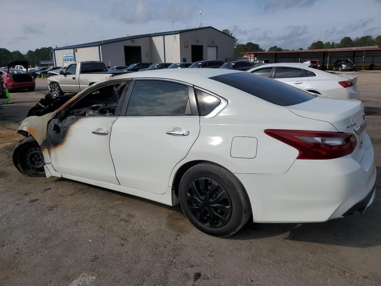 1N4AL3AP3JC118929 2018 Nissan Altima 2.5