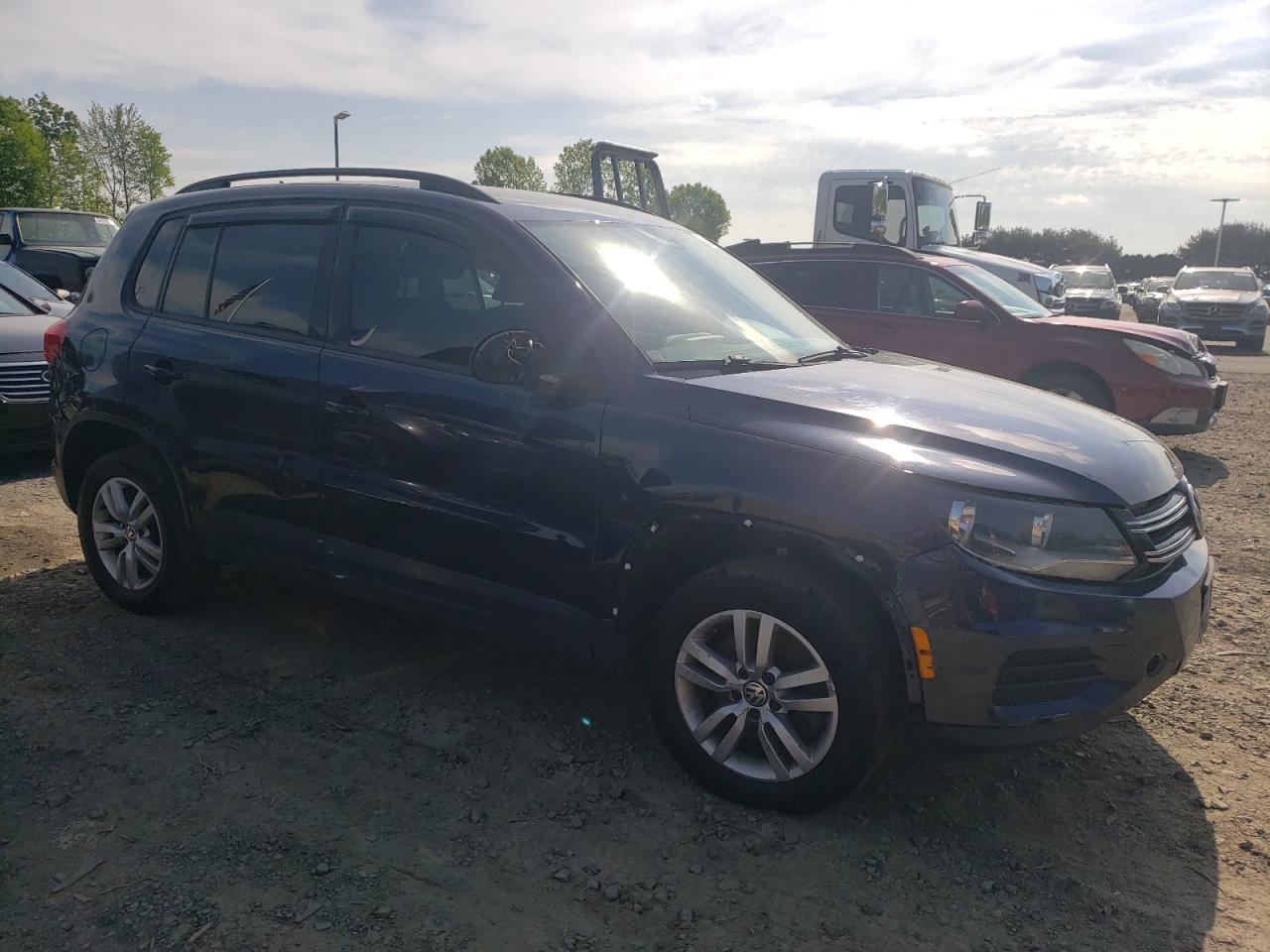 WVGBV7AX3GW563402 2016 Volkswagen Tiguan S