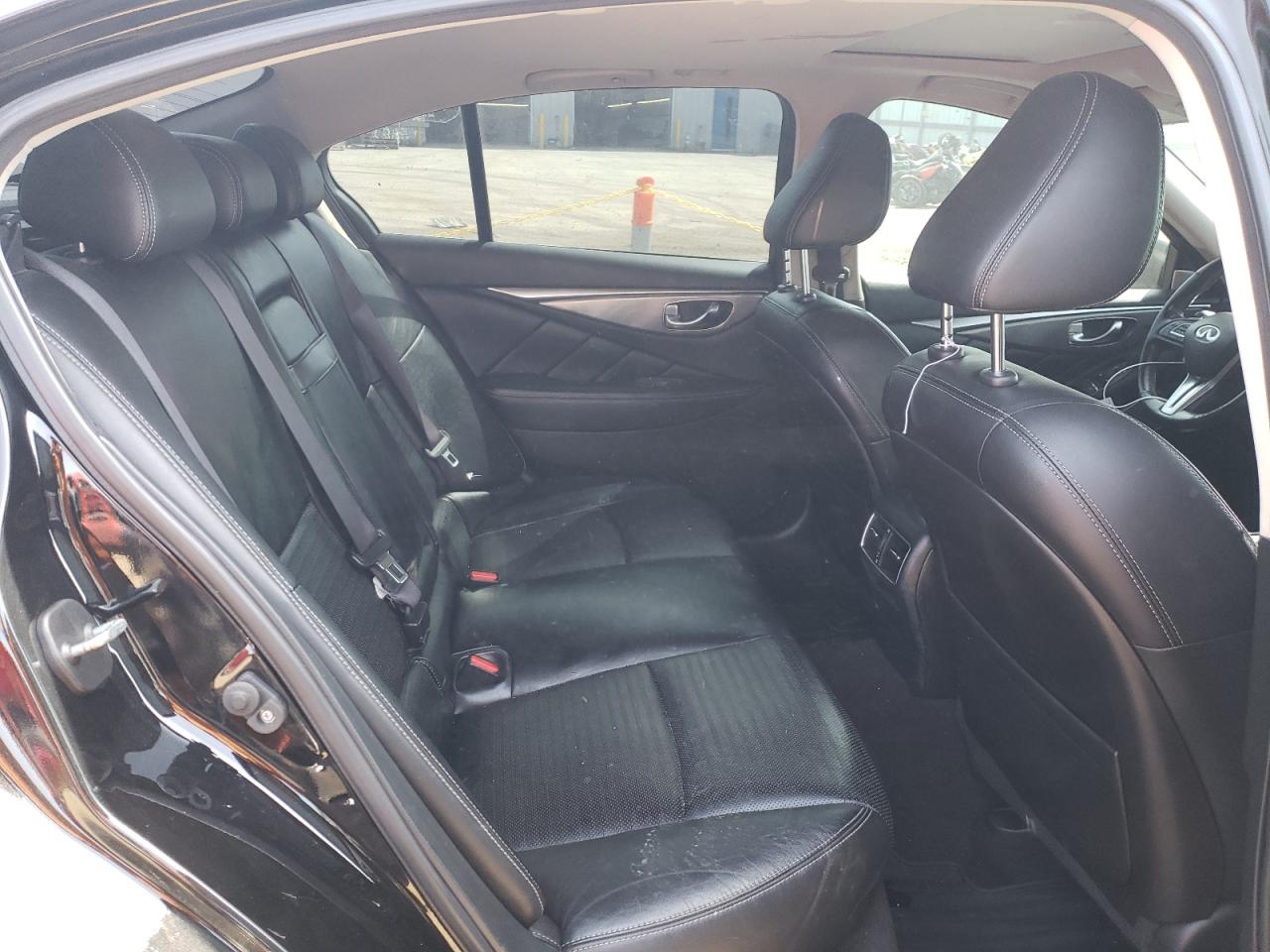 JN1EV7AR2JM431451 2018 Infiniti Q50 Luxe