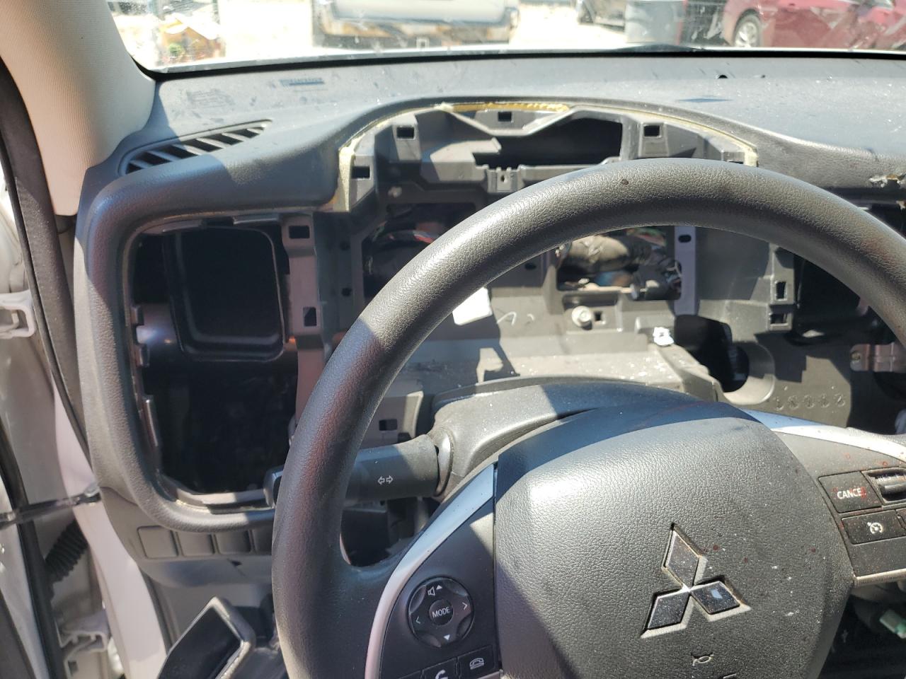 JA4AD2A3XLZ003334 2020 Mitsubishi Outlander Es