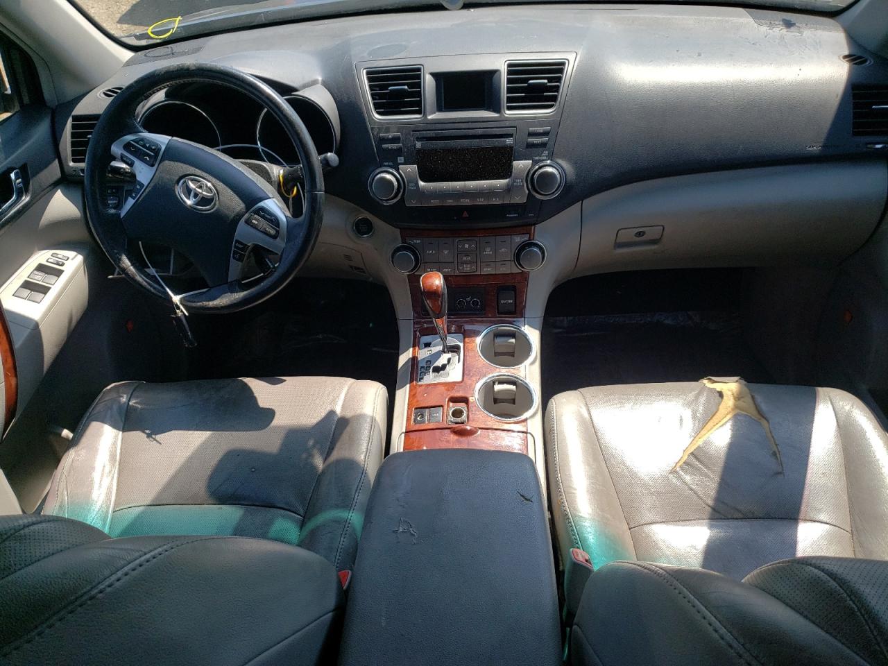 5TDDK3EHXBS061965 2011 Toyota Highlander Limited