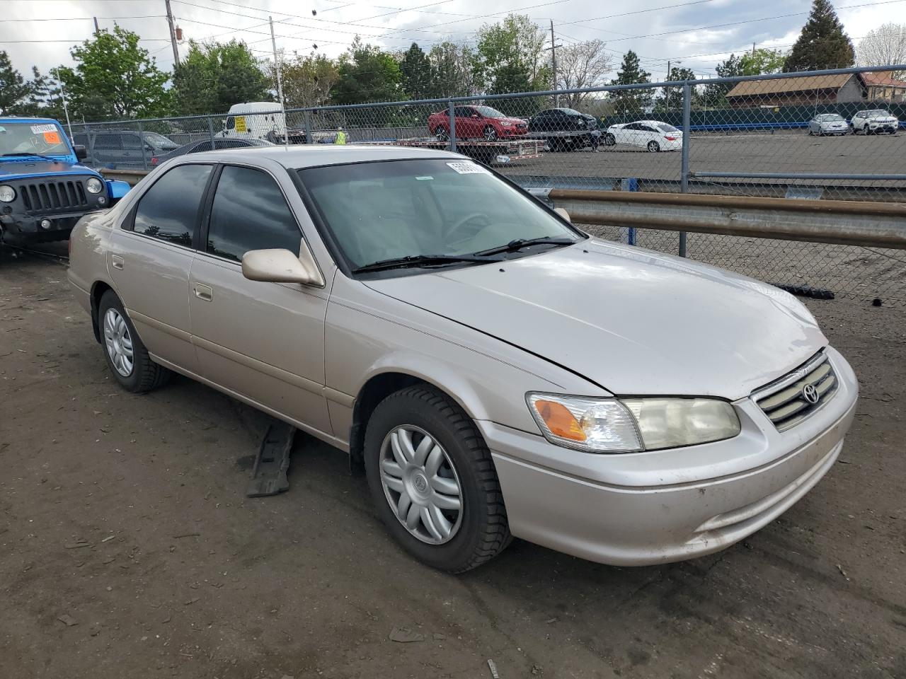 4T1BF22K0YU108779 2000 Toyota Camry Le