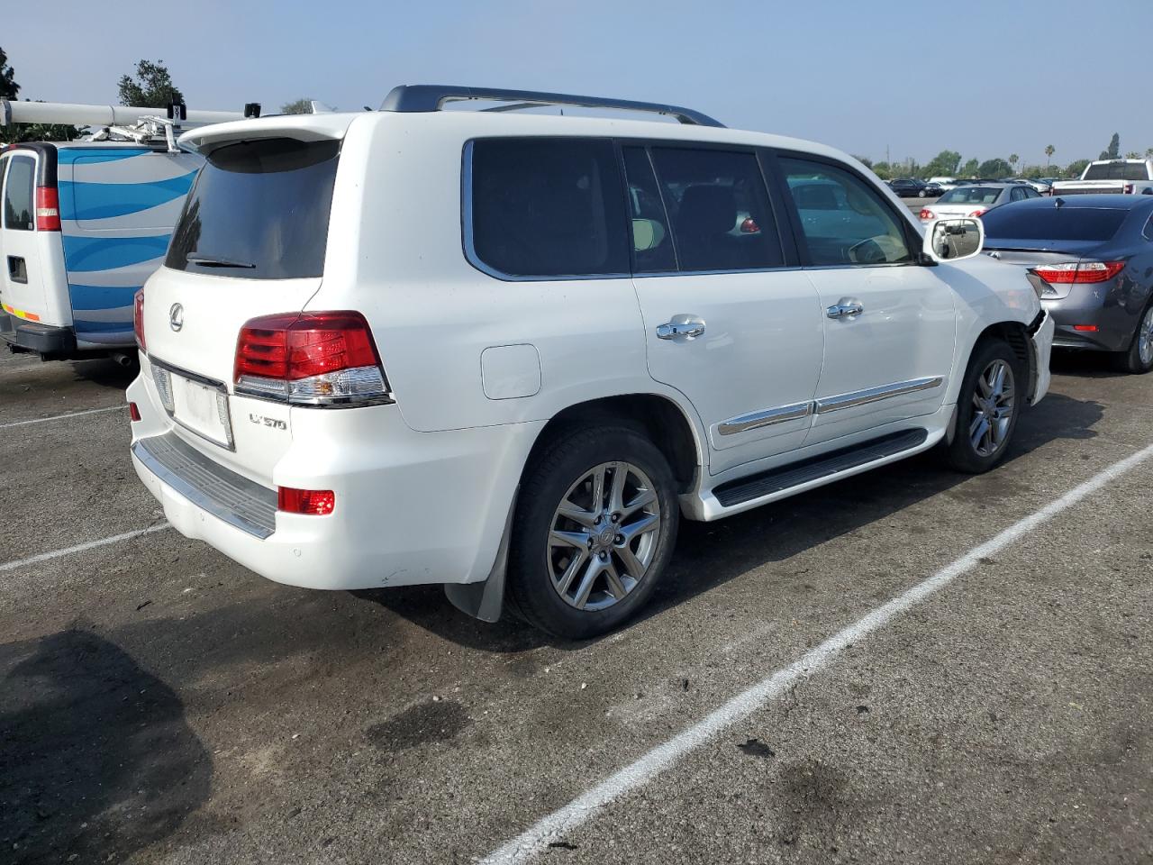 2013 Lexus Lx 570 vin: JTJHY7AX6D4091836