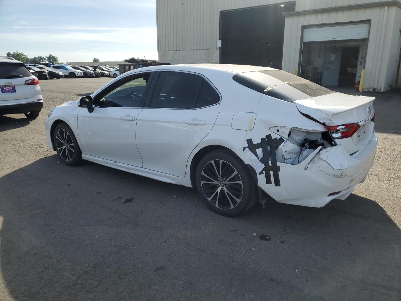 4T1B11HK7JU518680 2018 Toyota Camry L