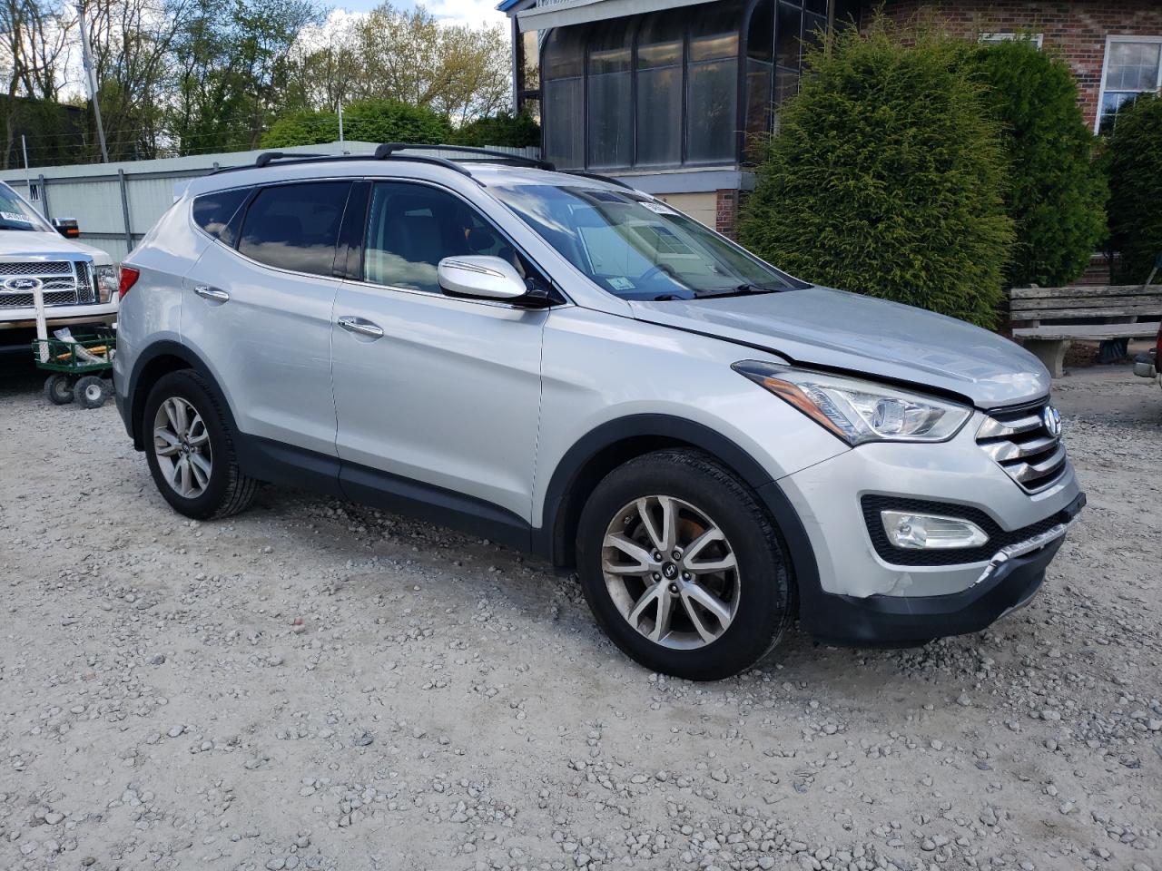 Lot #2852856214 2015 HYUNDAI SANTA FE S