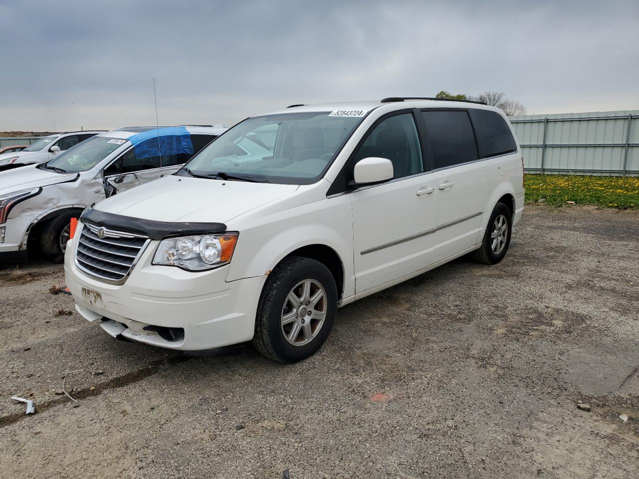 2A4RR5D18AR492629 2010 Chrysler Town & Country Touring