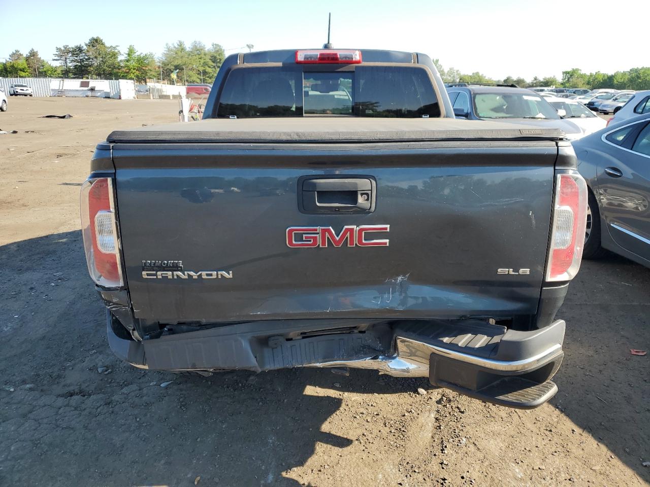 1GTG6CE39G1385077 2016 GMC Canyon Sle