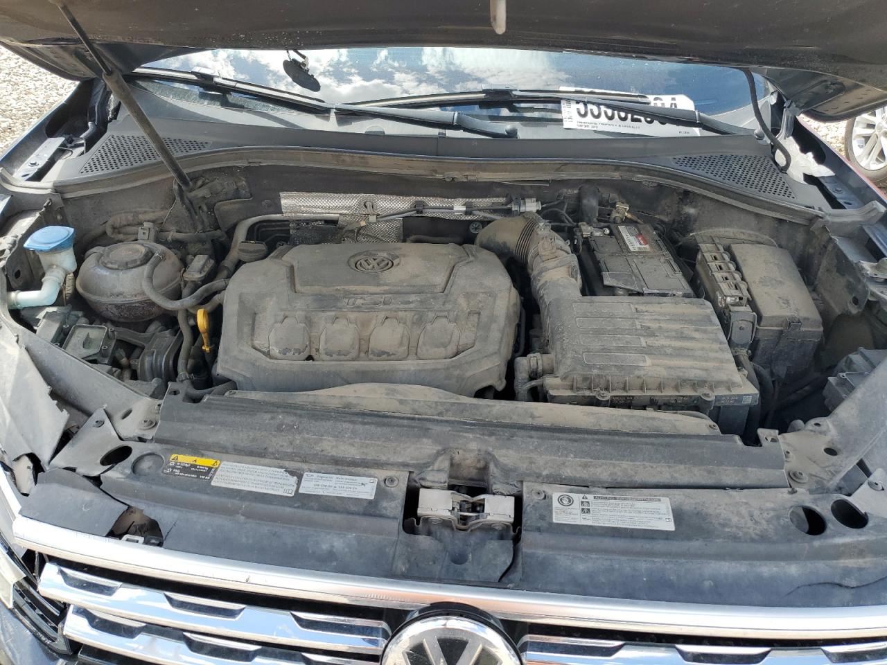 3VV4B7AX5KM058168 2019 Volkswagen Tiguan Sel Premium