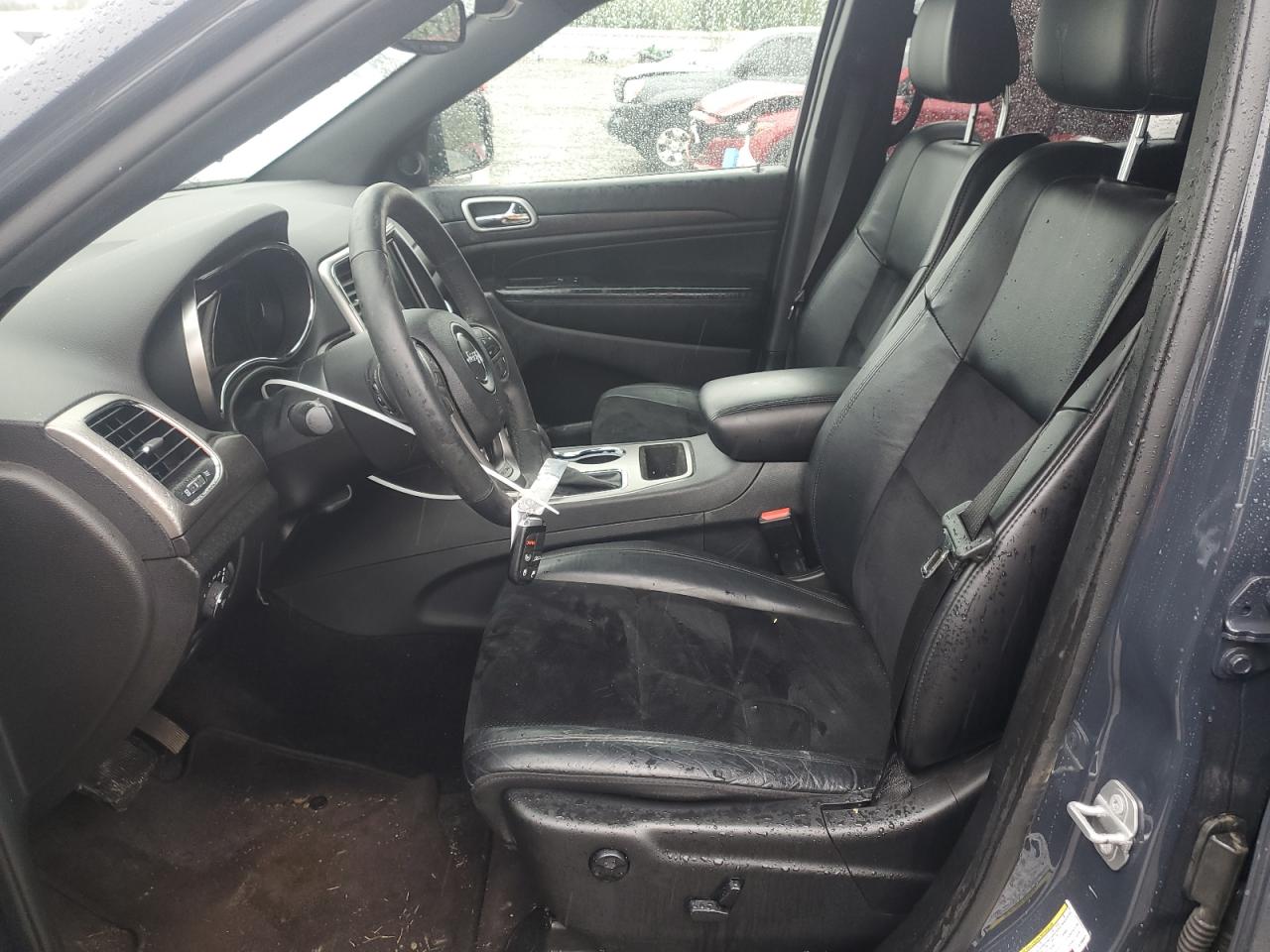 1C4RJFAG9JC396903 2018 Jeep Grand Cherokee Laredo