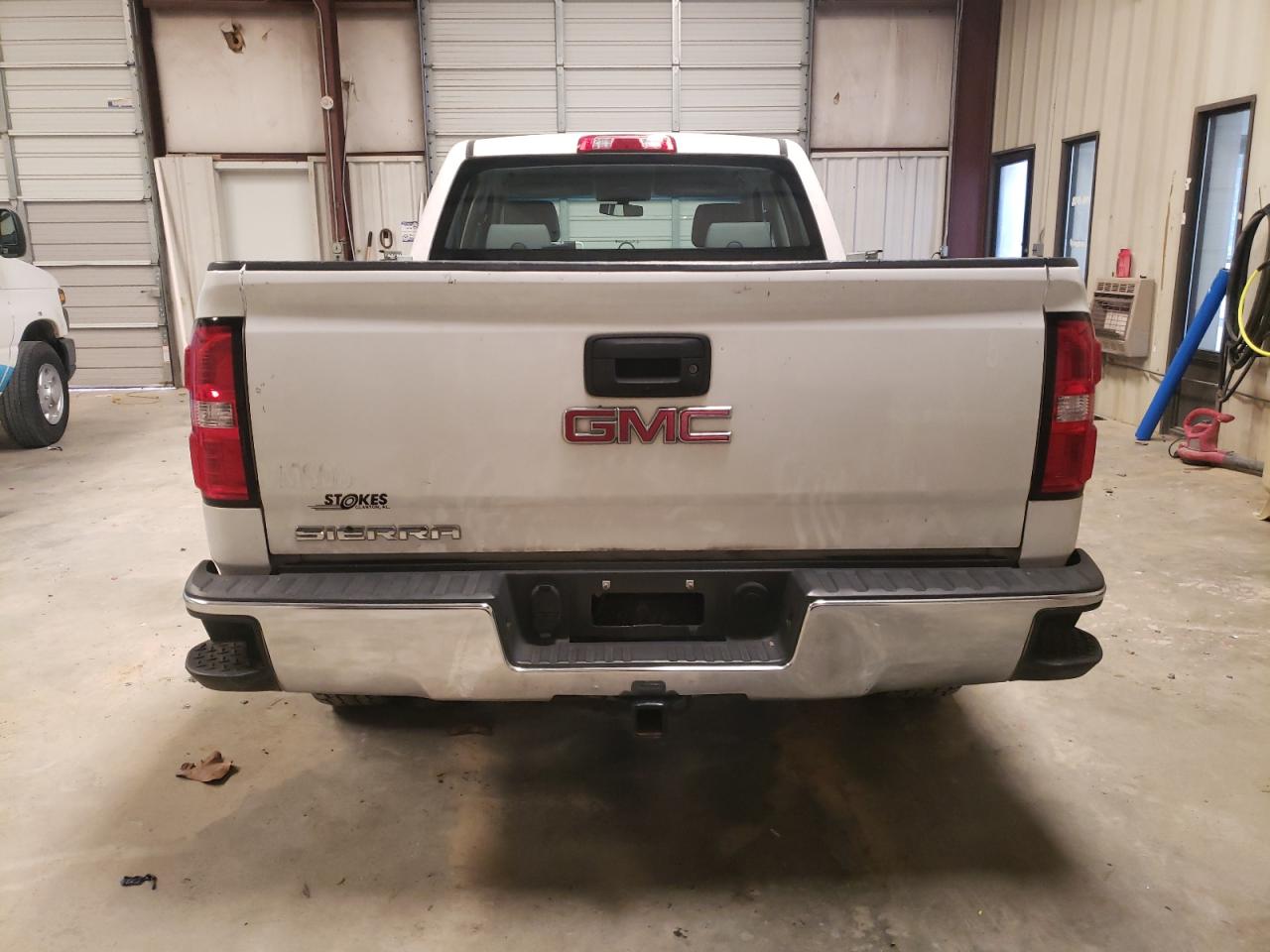 1GTR1LEC5JZ274784 2018 GMC Sierra C1500