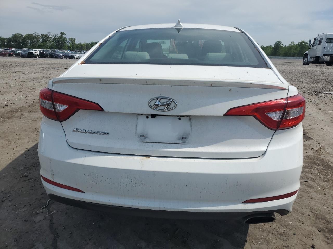 5NPE24AF3FH008387 2015 Hyundai Sonata Se