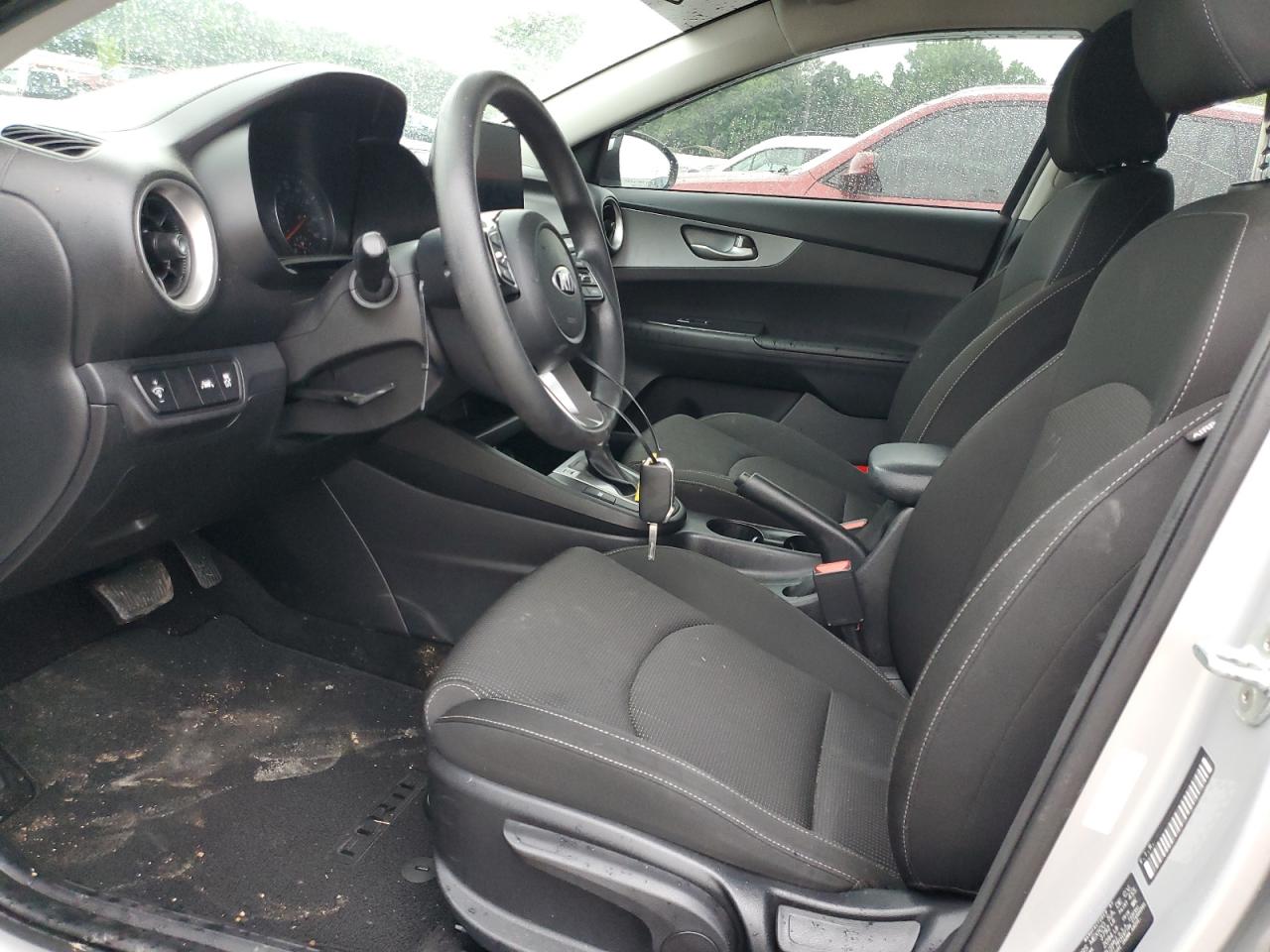 3KPF24AD2ME352099 2021 Kia Forte Fe