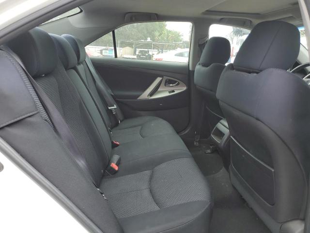 2009 Toyota Camry - Image 10