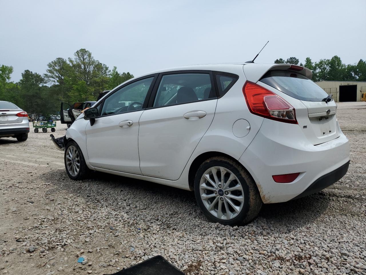 3FADP4EJ6EM204303 2014 Ford Fiesta Se