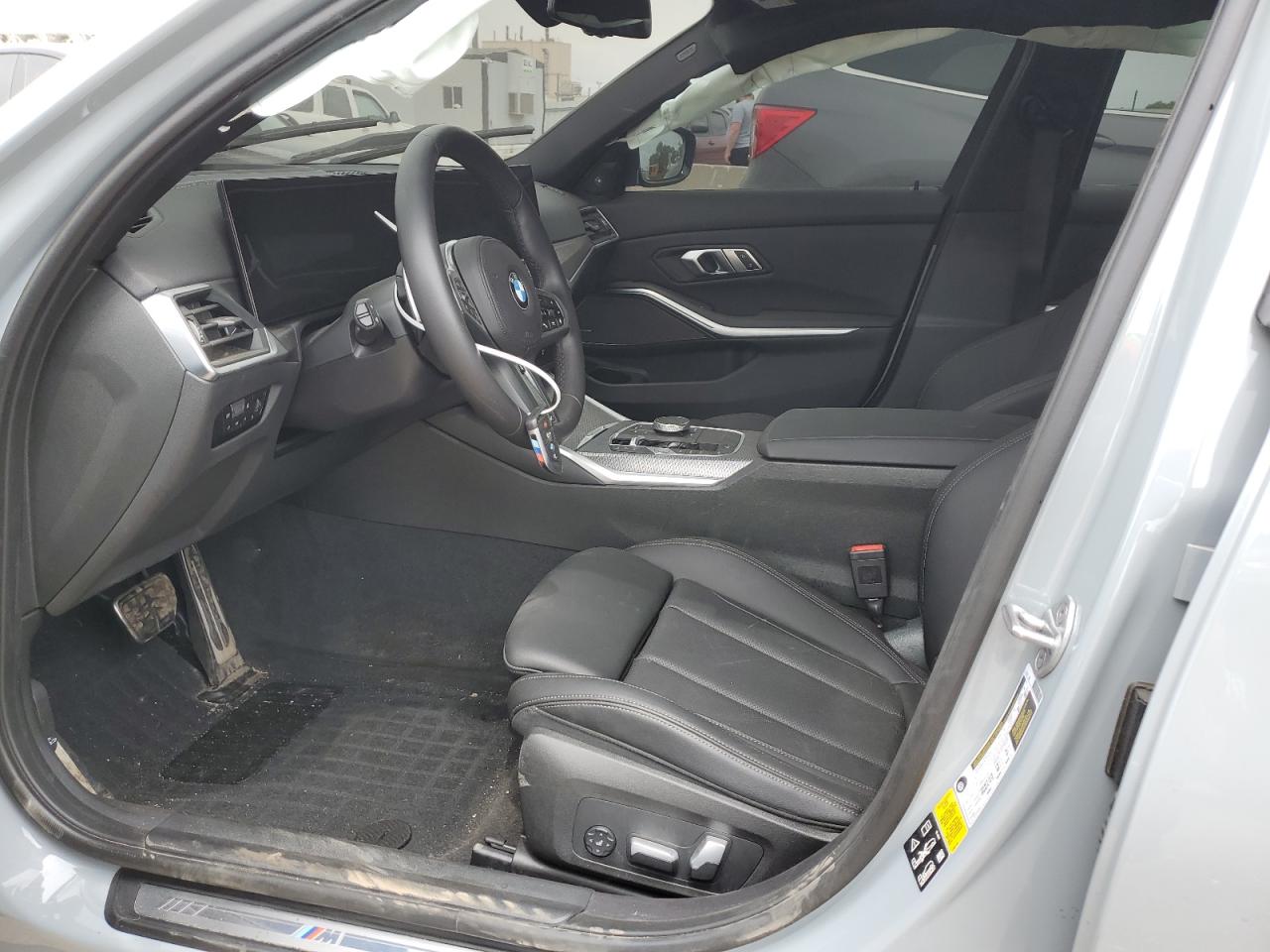 3MW49FF01P8D77211 2023 BMW M340Xi