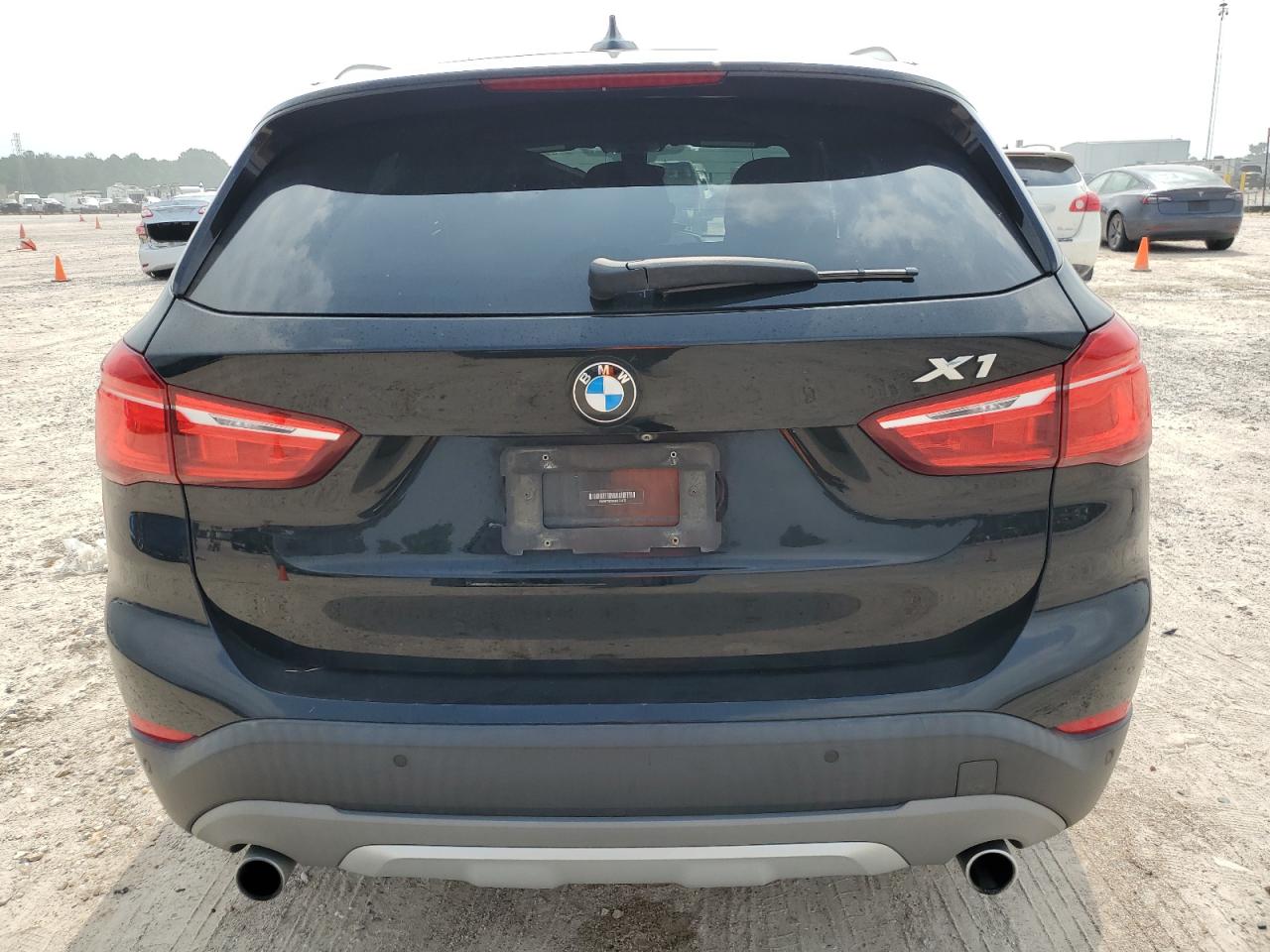 WBXHT3C38H5F83472 2017 BMW X1 xDrive28I