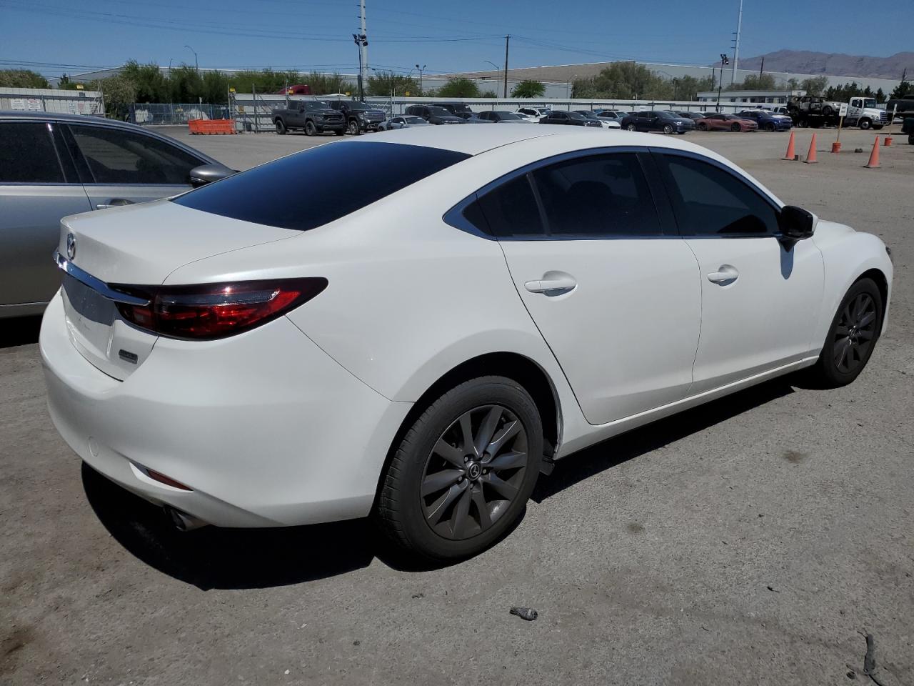 2018 Mazda 6 Sport vin: JM1GL1UM9J1327274