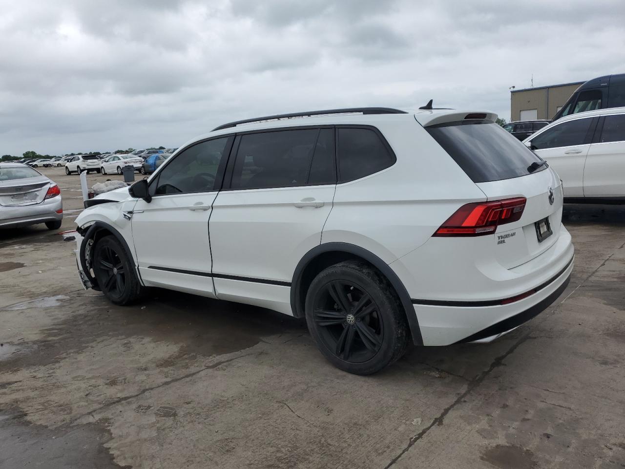 3VV3B7AX1KM077621 2019 Volkswagen Tiguan Se