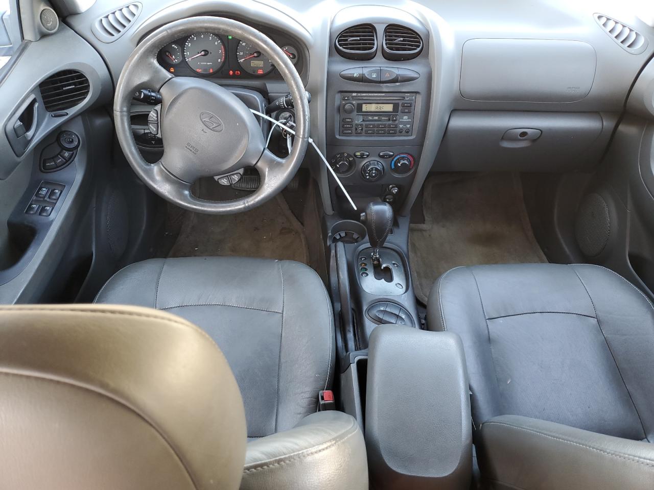 KM8SC83D01U090771 2001 Hyundai Santa Fe Gls