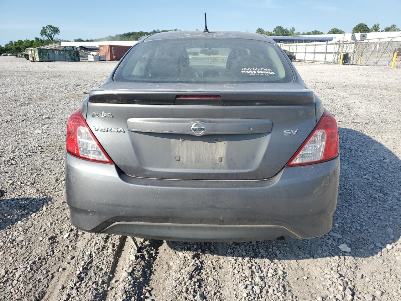 2018 Nissan Versa S vin: 3N1CN7APXJL807071