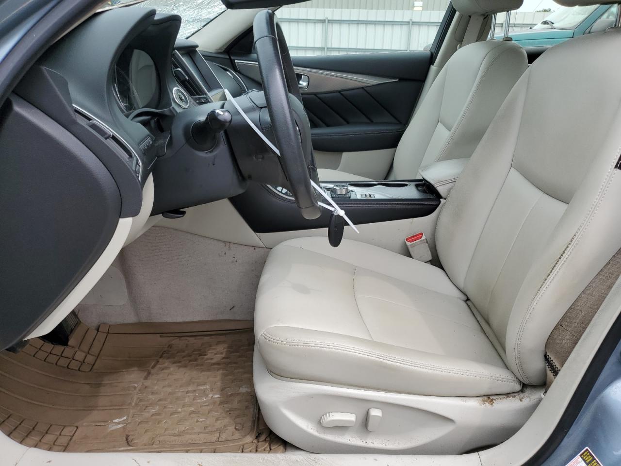 JN1EV7AR3HM840200 2017 Infiniti Q50 Premium