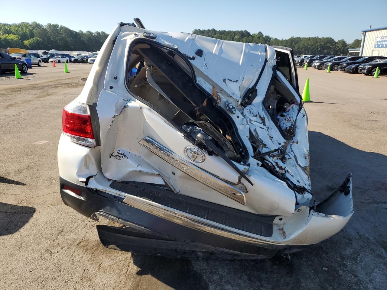 5TDZA3EH4CS030432 2012 Toyota Highlander Base