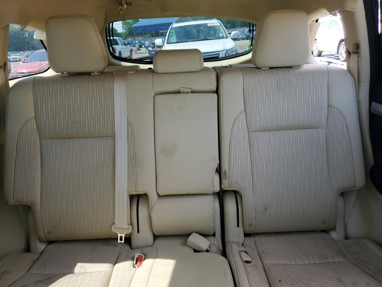 5TDZKRFH3FS119220 2015 Toyota Highlander Le