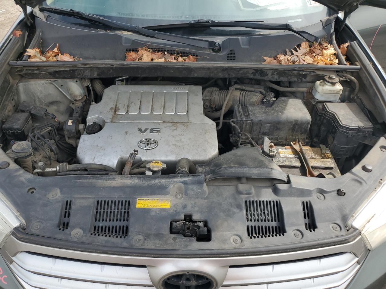 5TDBK3EH9CS143226 2012 Toyota Highlander Base