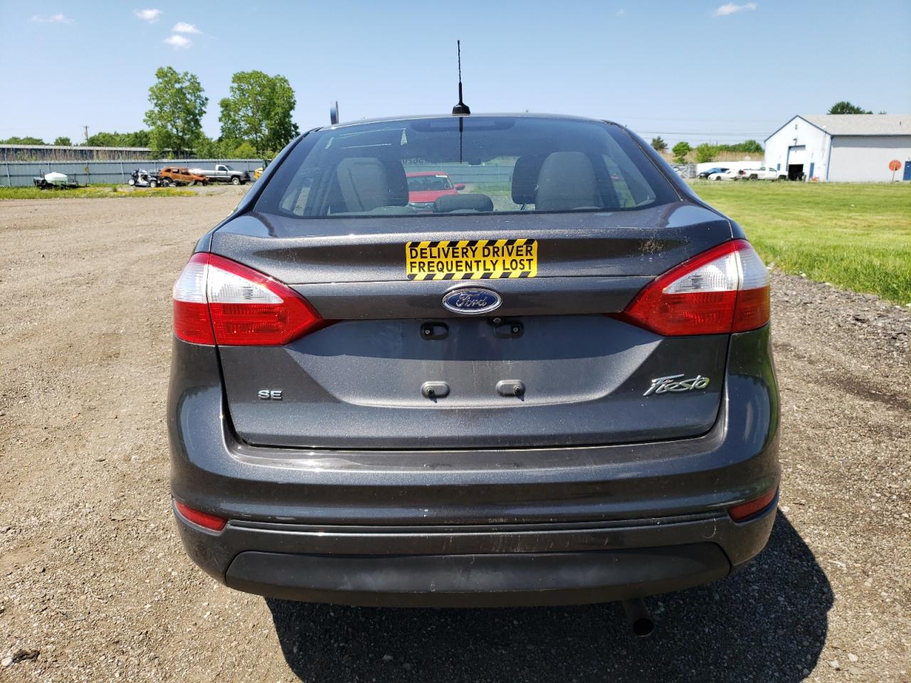 3FADP4BJ2JM104049 2018 Ford Fiesta Se