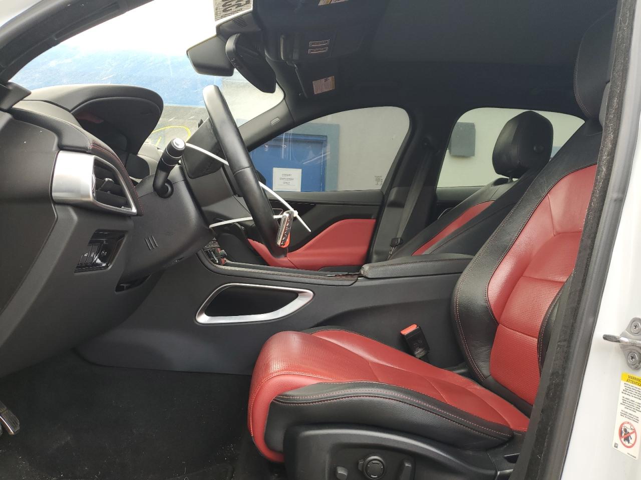 SADCL2BV9HA495883 2017 Jaguar F-Pace R - Sport