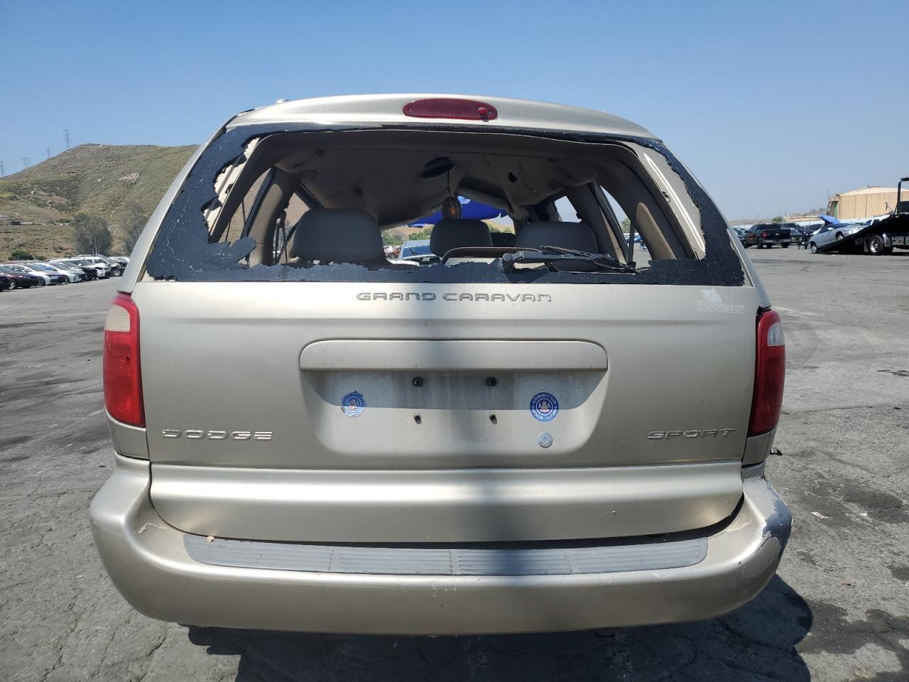 1B4GP44352B631885 2002 Dodge Grand Caravan Sport