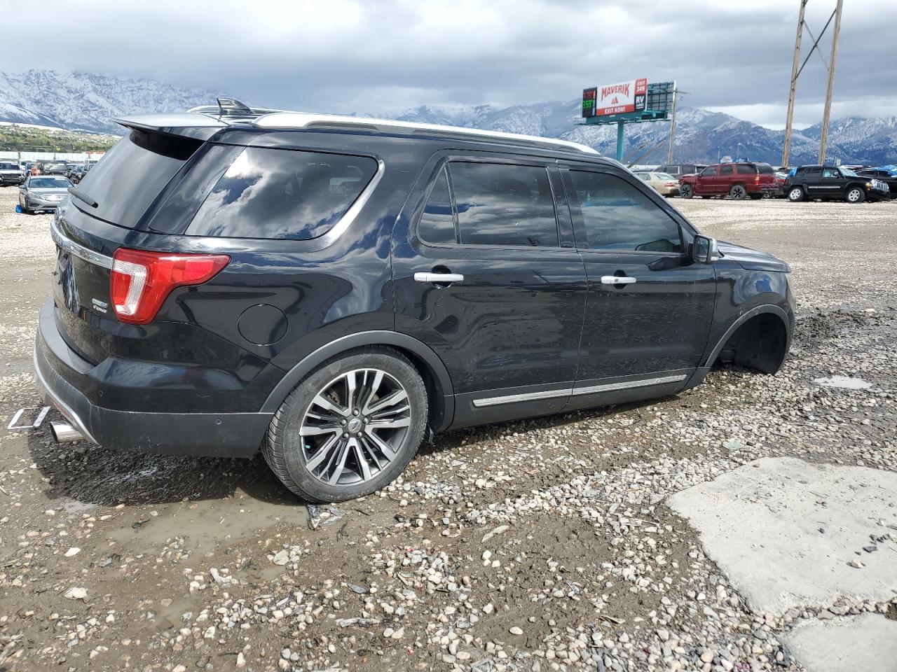 1FM5K8HT4GGD35062 2016 Ford Explorer Platinum