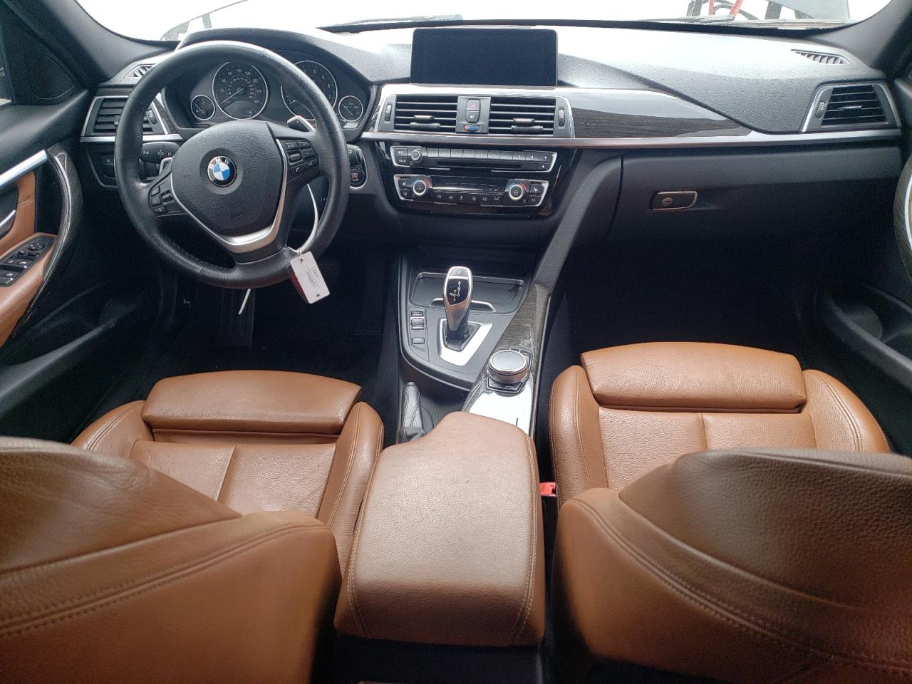 WBA8D9G37HNU62207 2017 BMW 330 Xi