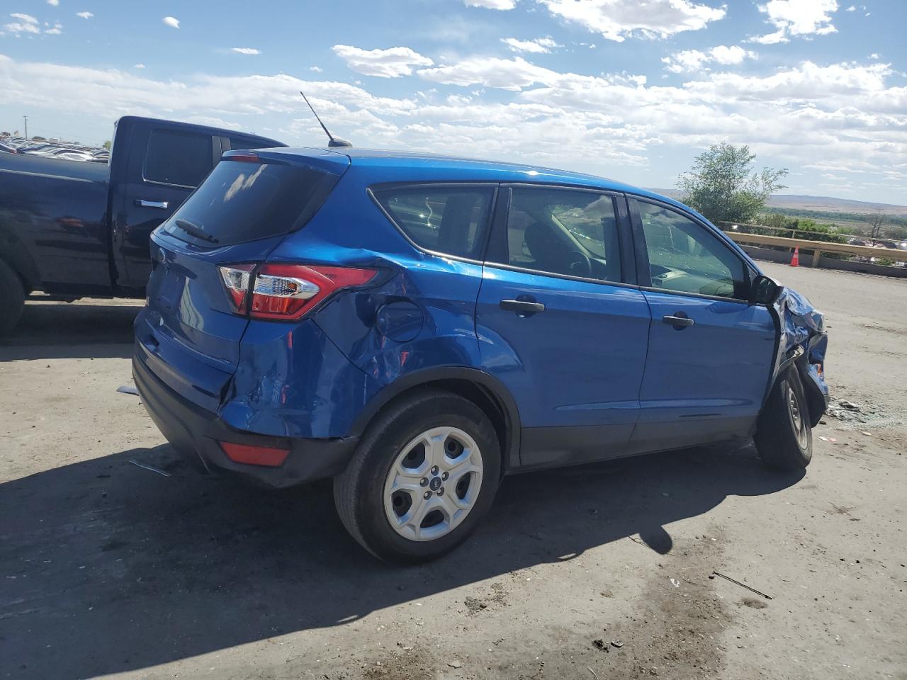 2018 Ford Escape S vin: 1FMCU0F79JUD29341