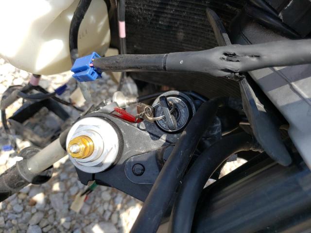 2013 YAMAHA YZFR6 JYARJ16E3DA029016