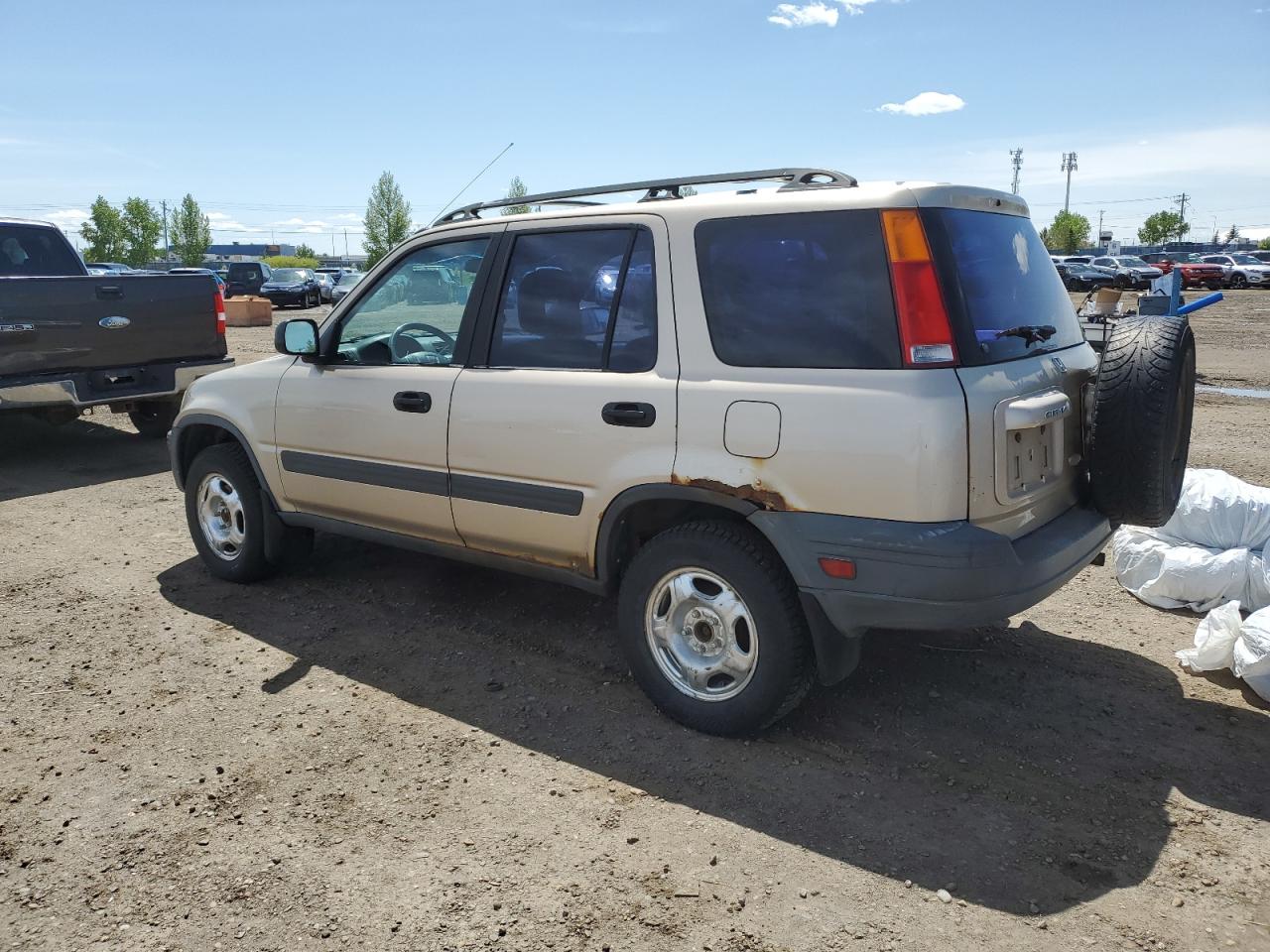 JHLRD1847YC803815 2000 Honda Cr-V Lx