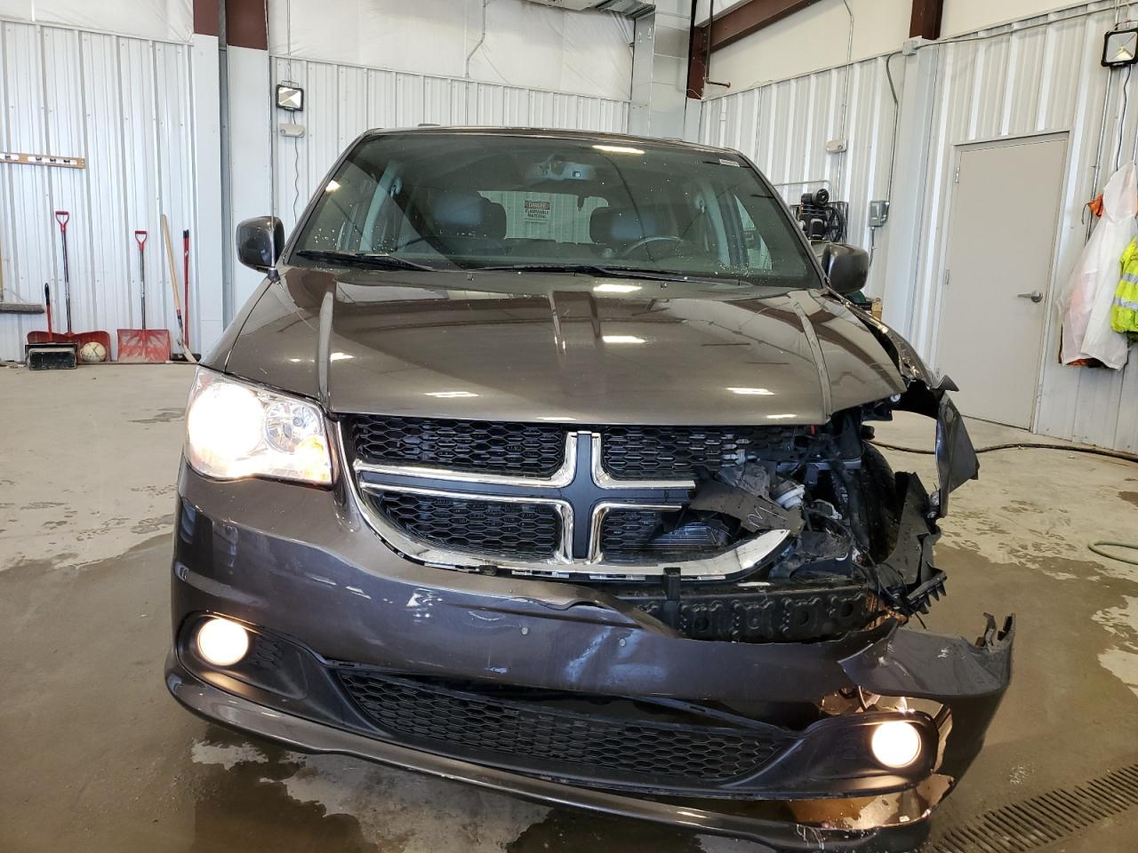 2C4RDGCG2HR760302 2017 Dodge Grand Caravan Sxt