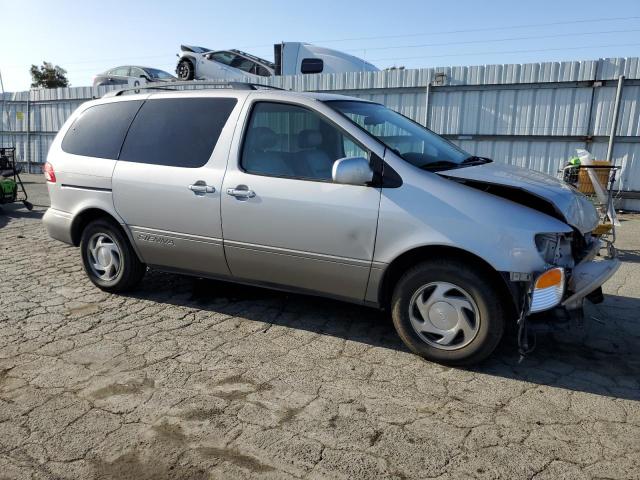 2002 Toyota Sienna Le VIN: 4T3ZF13C32U444912 Lot: 55896924