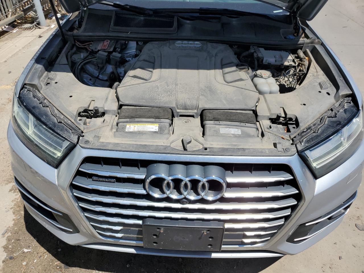 WA1VAAF71JD024146 2018 Audi Q7 Prestige