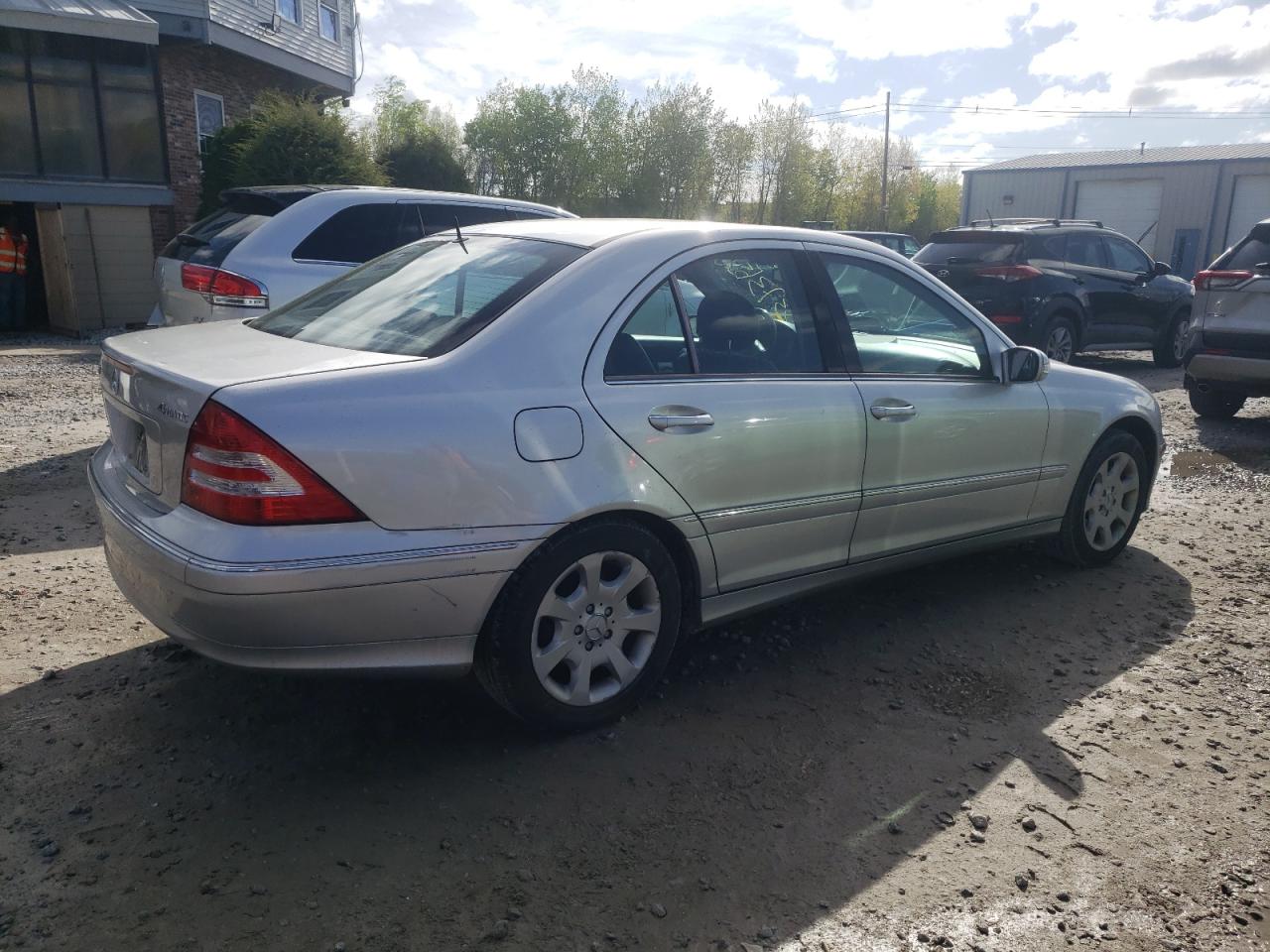 WDBRF84J35F599230 2005 Mercedes-Benz C 320 4Matic