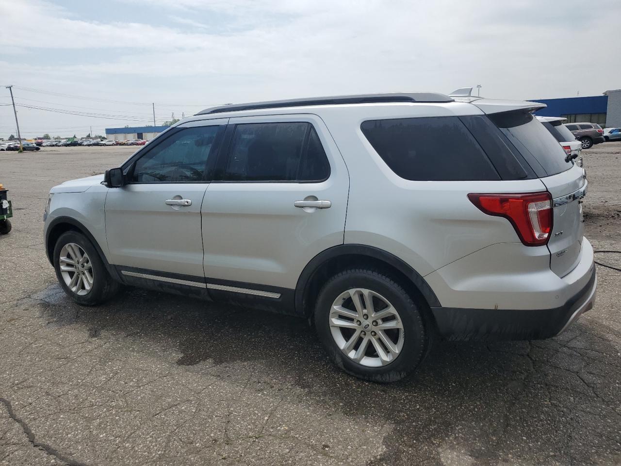 1FM5K7D86HGB76350 2017 Ford Explorer Xlt