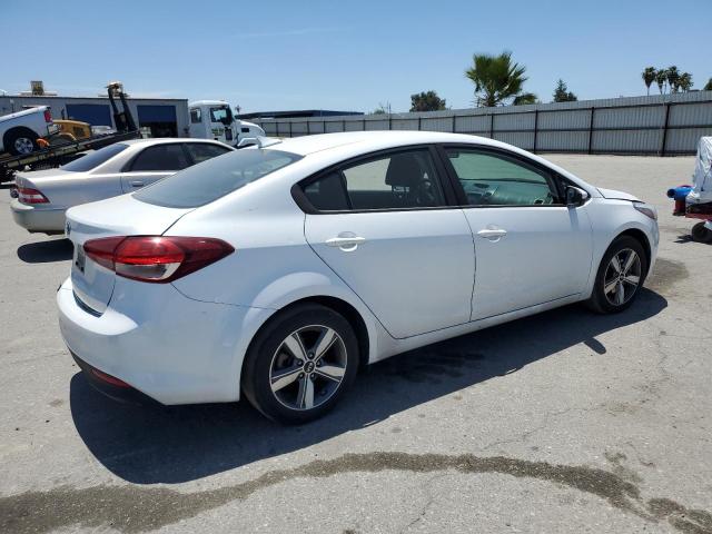 VIN 3KPFL4A76JE171705 2018 KIA Forte, LX no.3