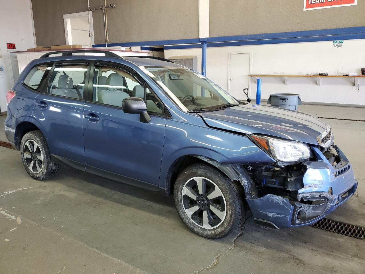 JF2SJABC8JH417969 2018 Subaru Forester 2.5I