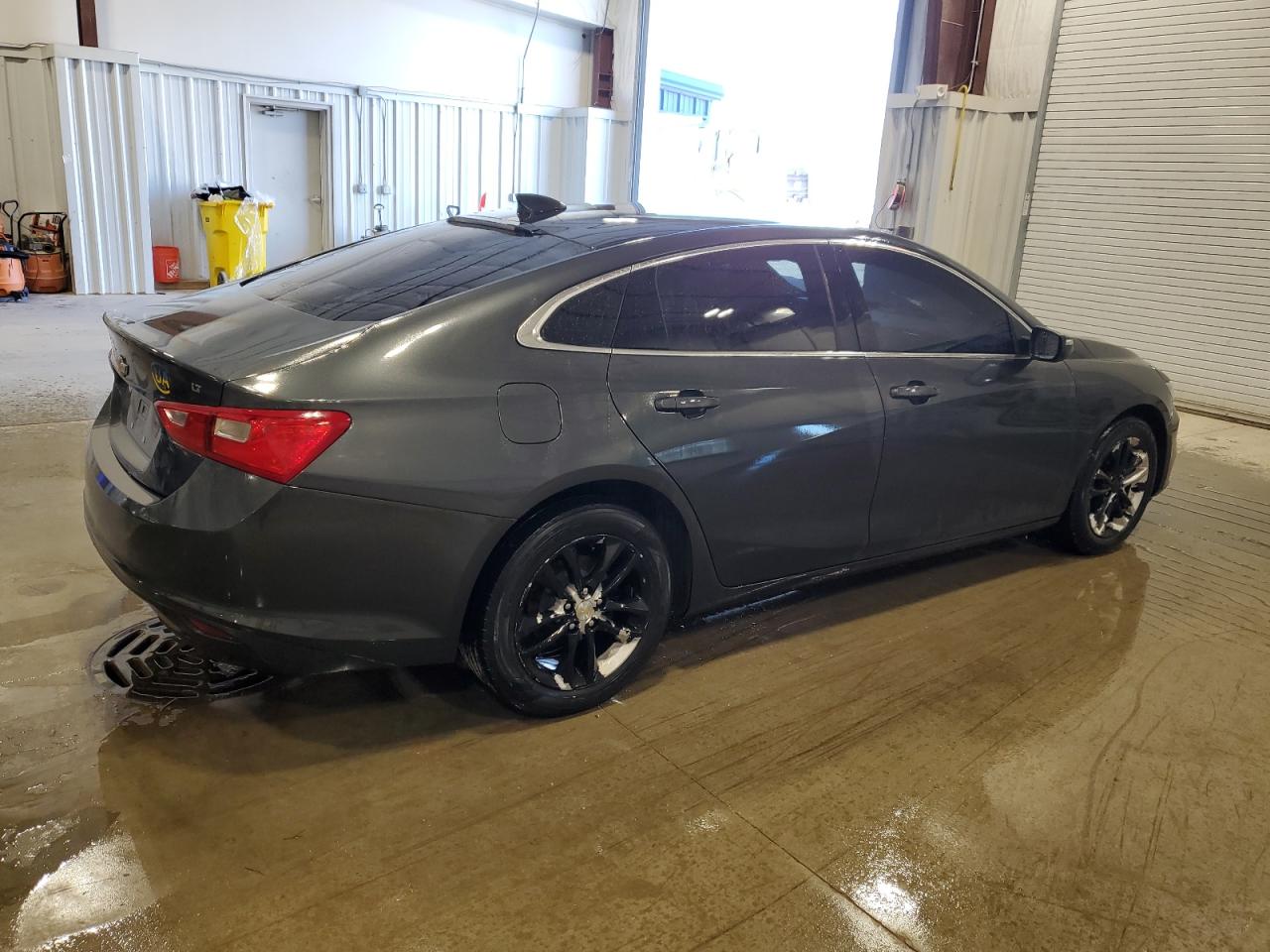CHEVROLET MALIBU 1G1ZD5ST1JF126648 з аукціону США