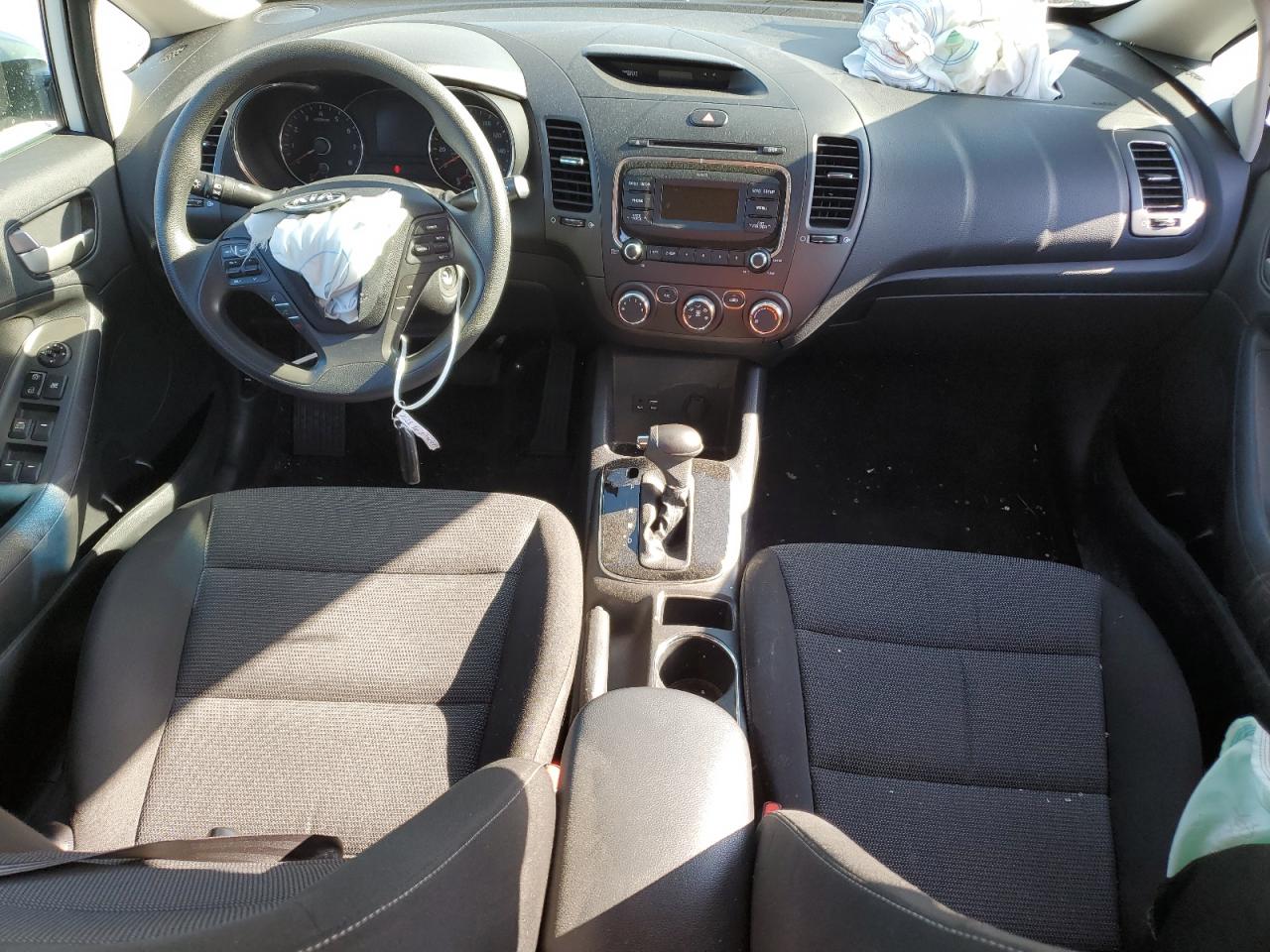 3KPFK4A79JE213836 2018 Kia Forte Lx