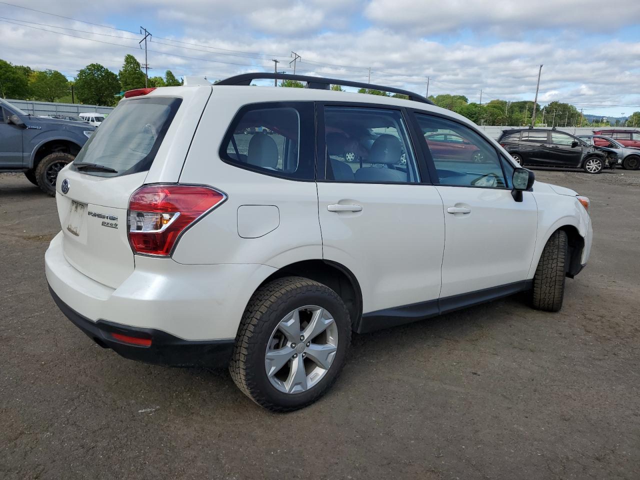 JF2SJABCXGH498546 2016 Subaru Forester 2.5I